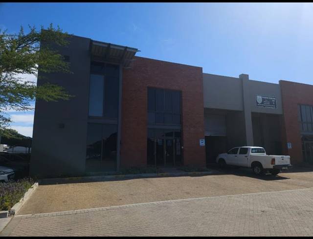 INDUSTRIAL PROPERTY TO RENT IN STIKLAND INDUSTRIAL